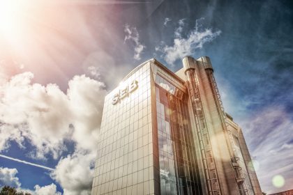 Modern Building, Facade Architecture – Real Estate Exterior Image