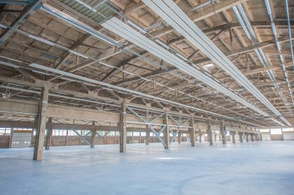 Industrial Interior, Large Production Space – Production Environment Photography