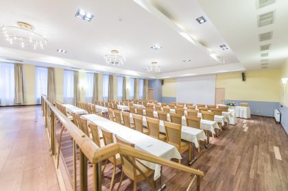 Bright Conference Room Interior Photography – Architectural Interior Image