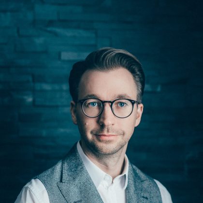 Man in Suit Portrait, Studio Photography – Business Portrait Portfolio