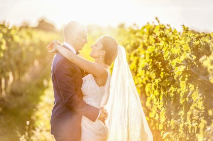 Happy Couple in a Garden – Wedding Storytelling Portfolio