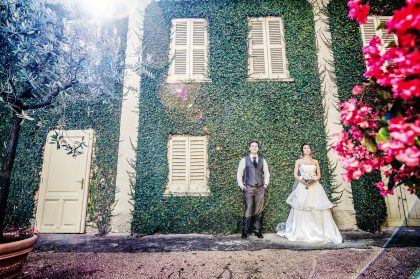 Happy Couple in Garden, Light and Atmosphere – Romantic Wedding Image