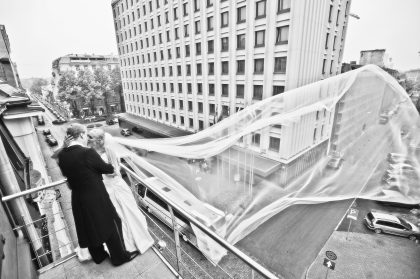 Wedding Photograph: Happy Couple in Garden, Light and Atmosphere – Bride and Groom Photography